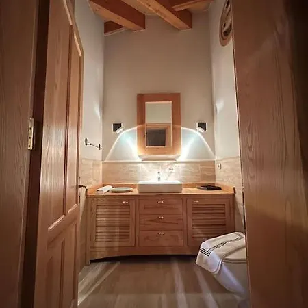 Ardic Villa *